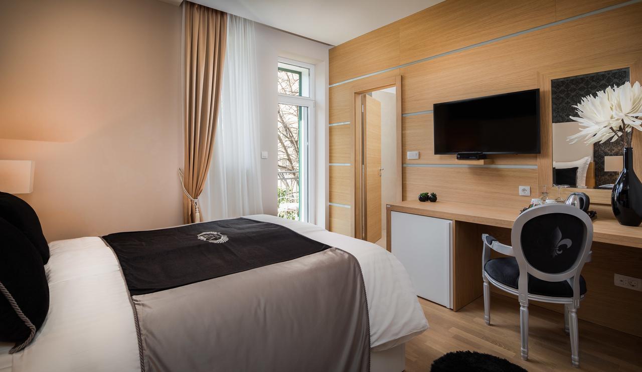 Vip krevet i doručak Split